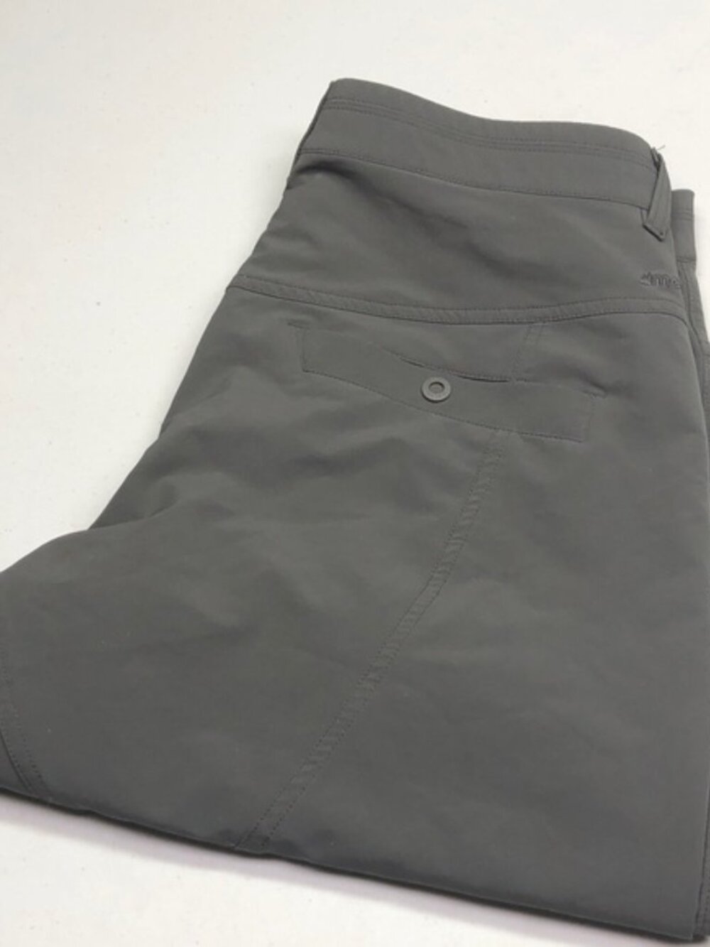 MENS MOUNTAIN EQUIPMENT LIGHTWEIGHT SHORTS 36x19 GRAY COLOR ⭐️
